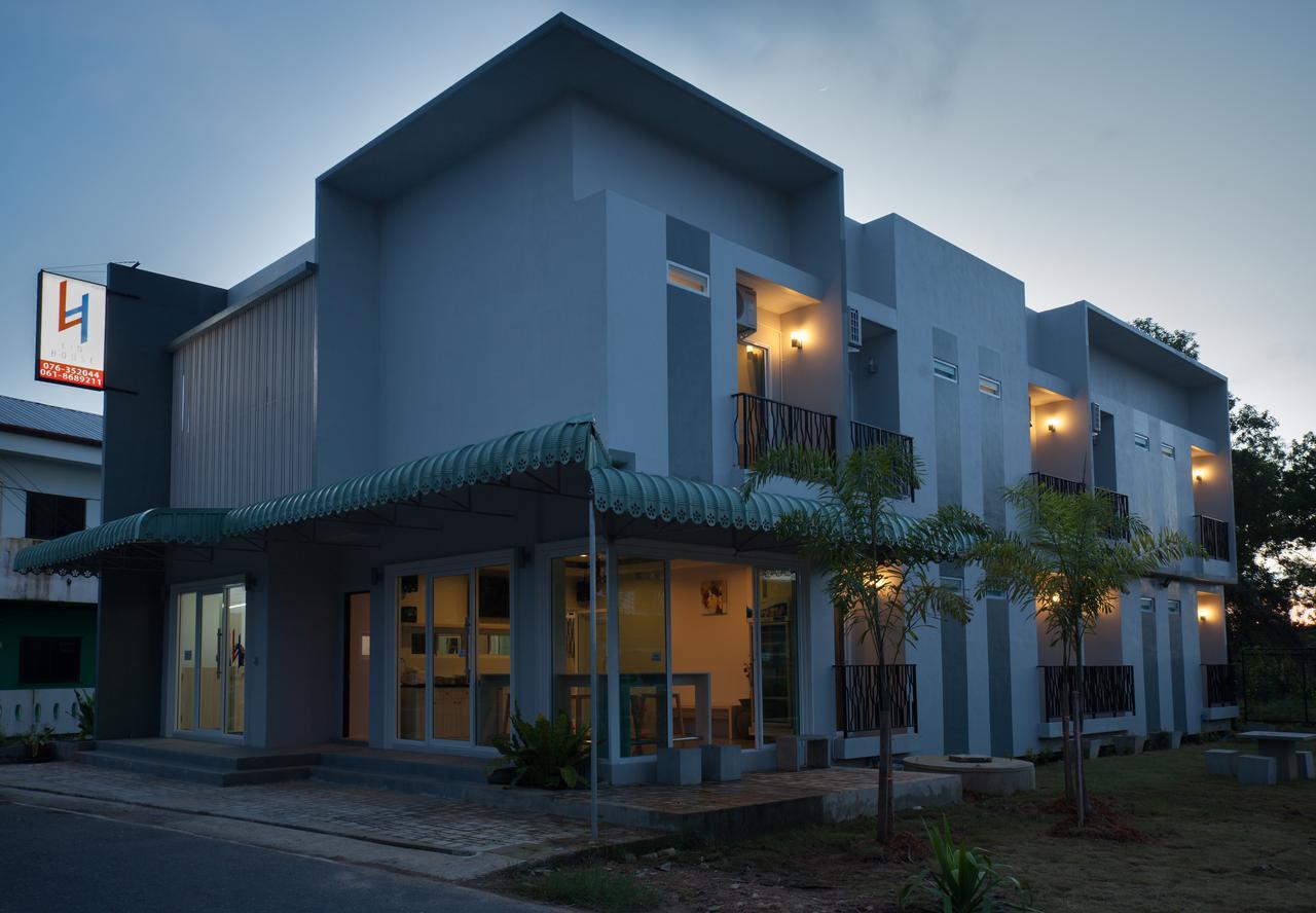 Lin House Hotell Thalang Exteriör bild